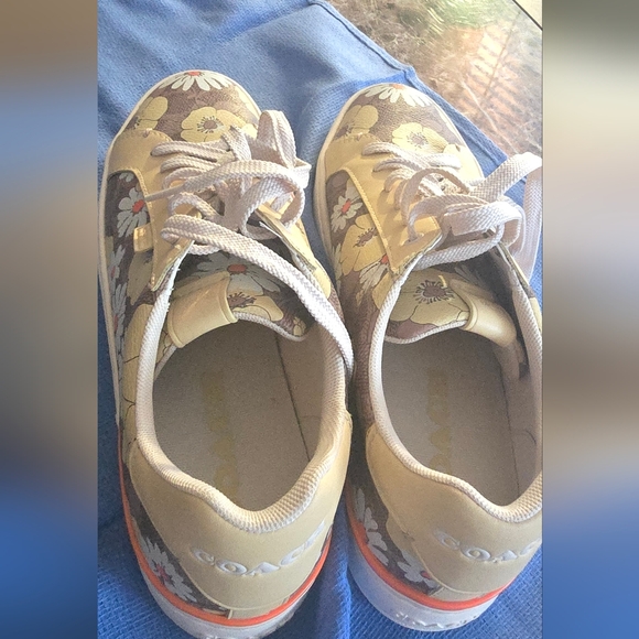Coach Floral Brown and Cream Sneakers Size 10 mens - Picture 5 of 7